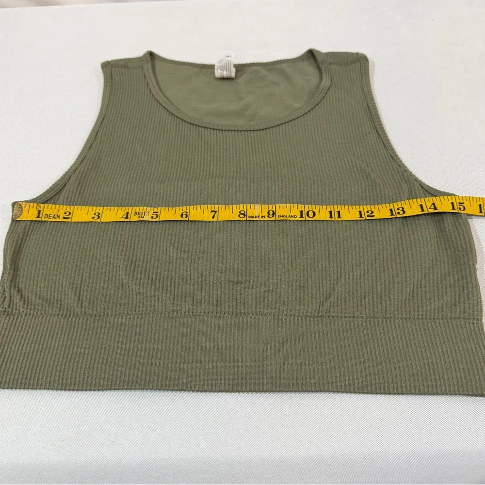 Yogalicious ribbed crop tank Top XL Green Exercise Activewear Yoga Fashion - Picture 2 of 9